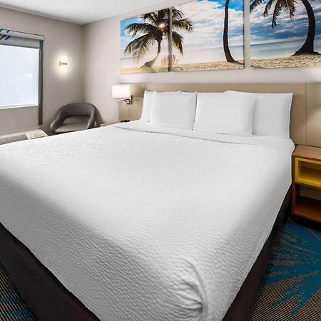 Days Inn By Wyndham Acworth Esterno foto