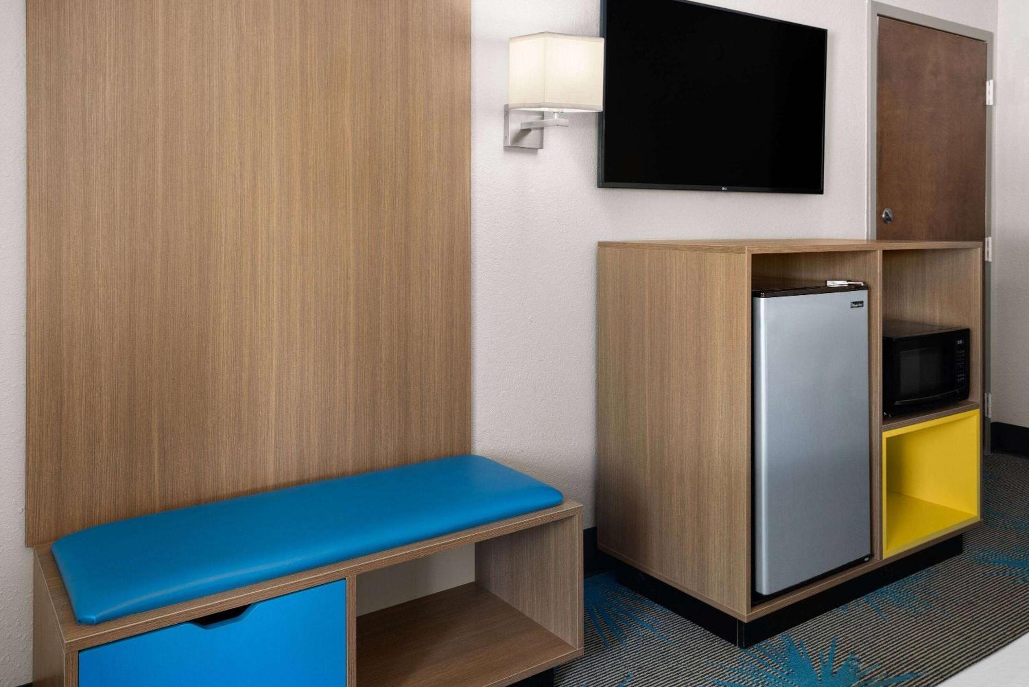 Days Inn By Wyndham Acworth Esterno foto