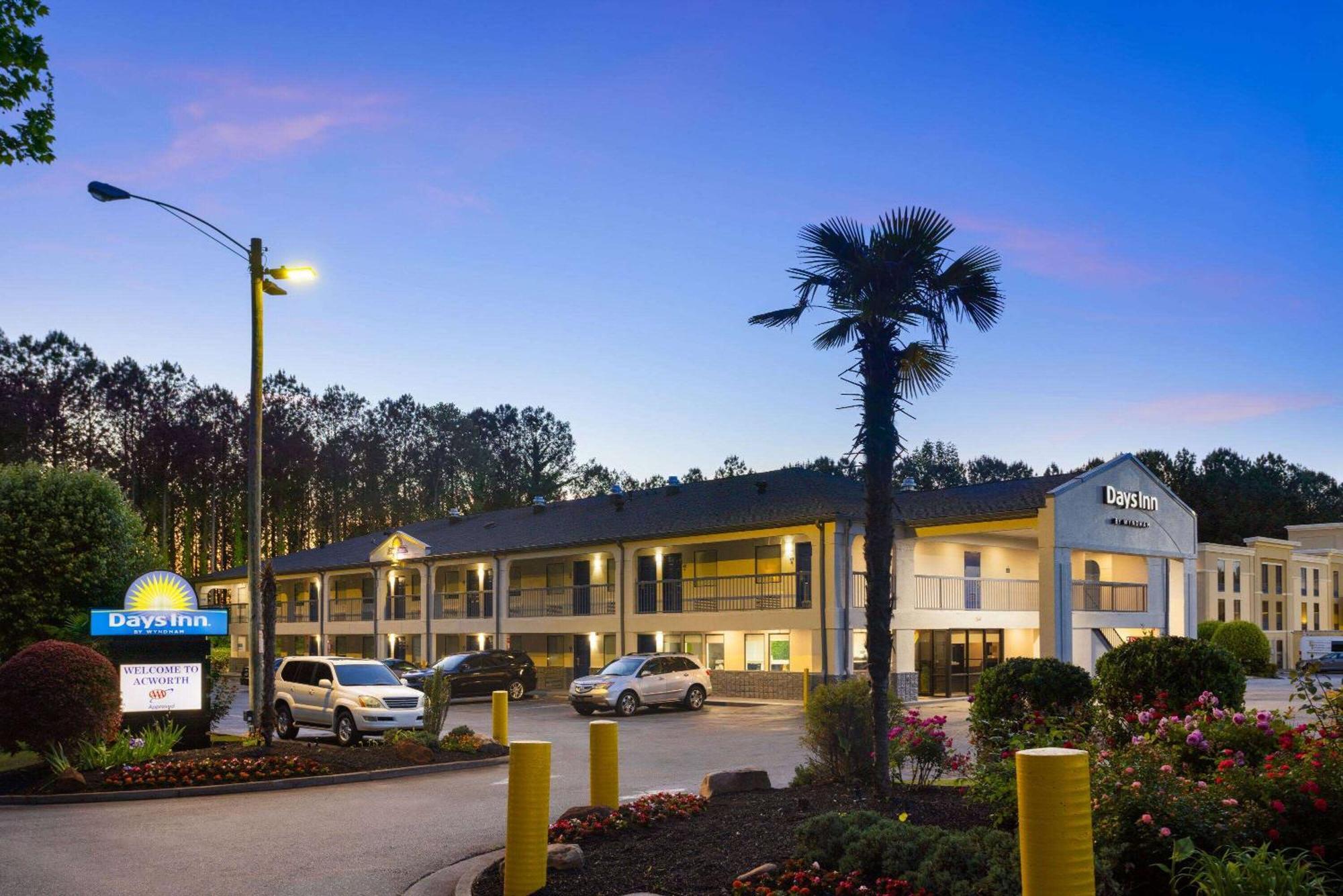 Days Inn By Wyndham Acworth Esterno foto