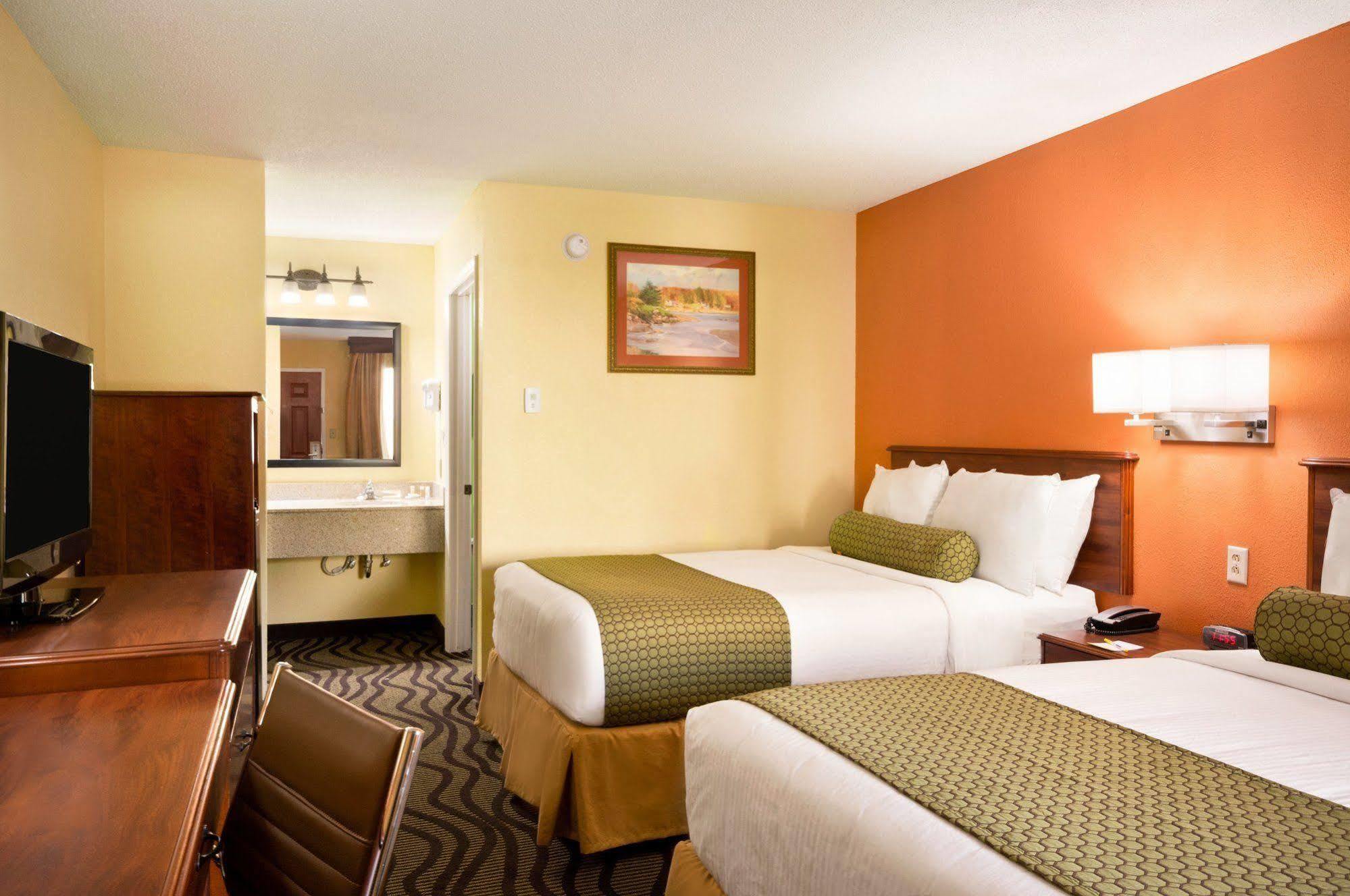 Days Inn By Wyndham Acworth Esterno foto